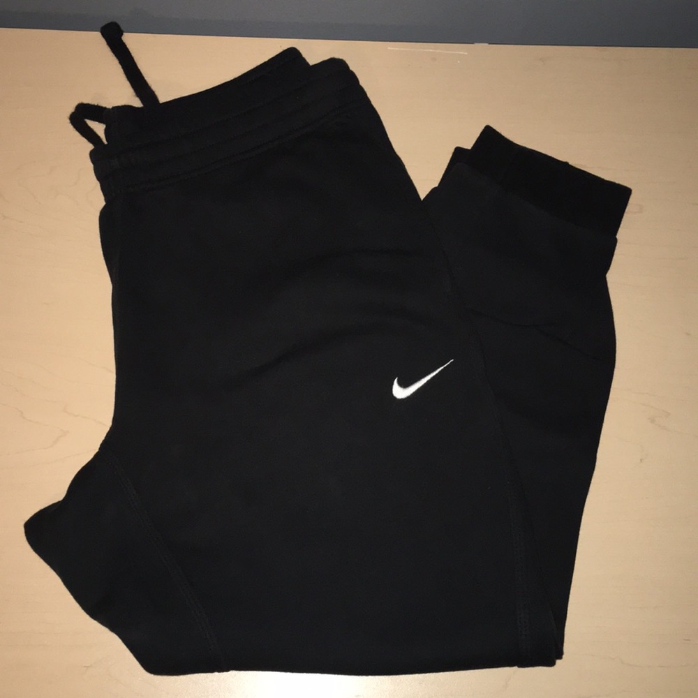 black men's nike joggers size medium